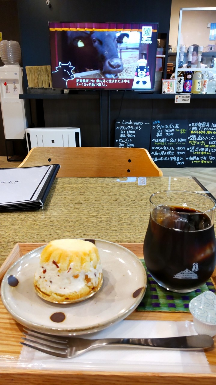 ケーキとコーヒーで一休み