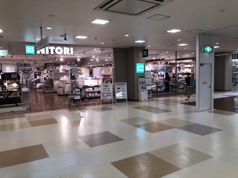 2階にはニトリもあります。