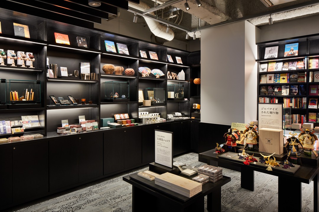 六本木蔦屋書店のインテリア雑貨、家電コーナー