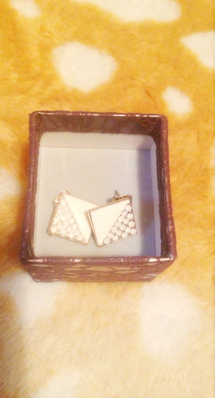 ピアス