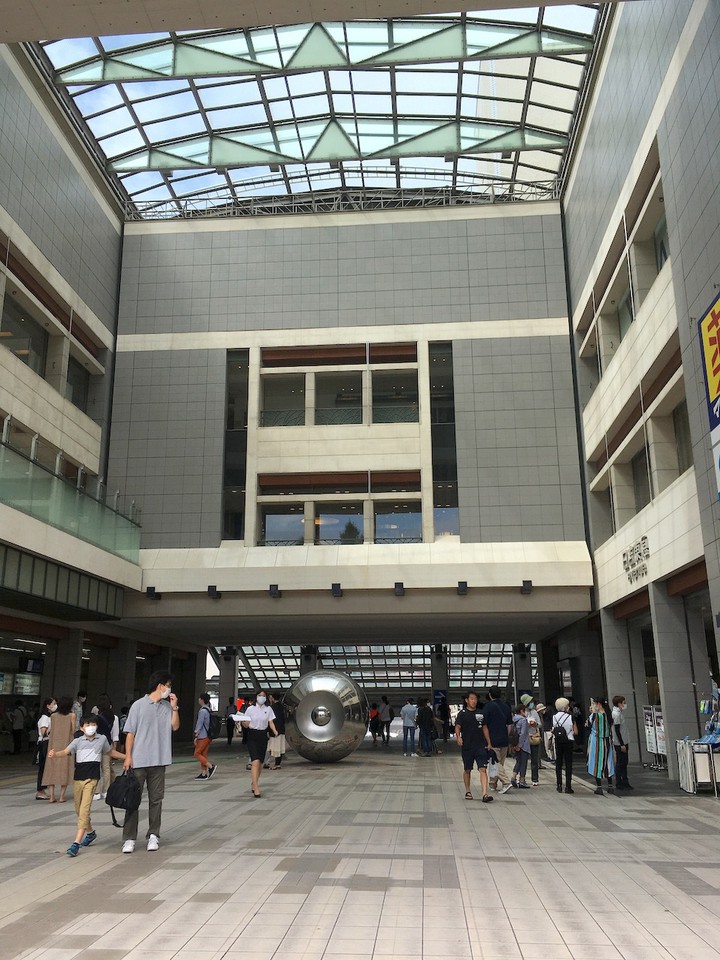 東口のガレリア