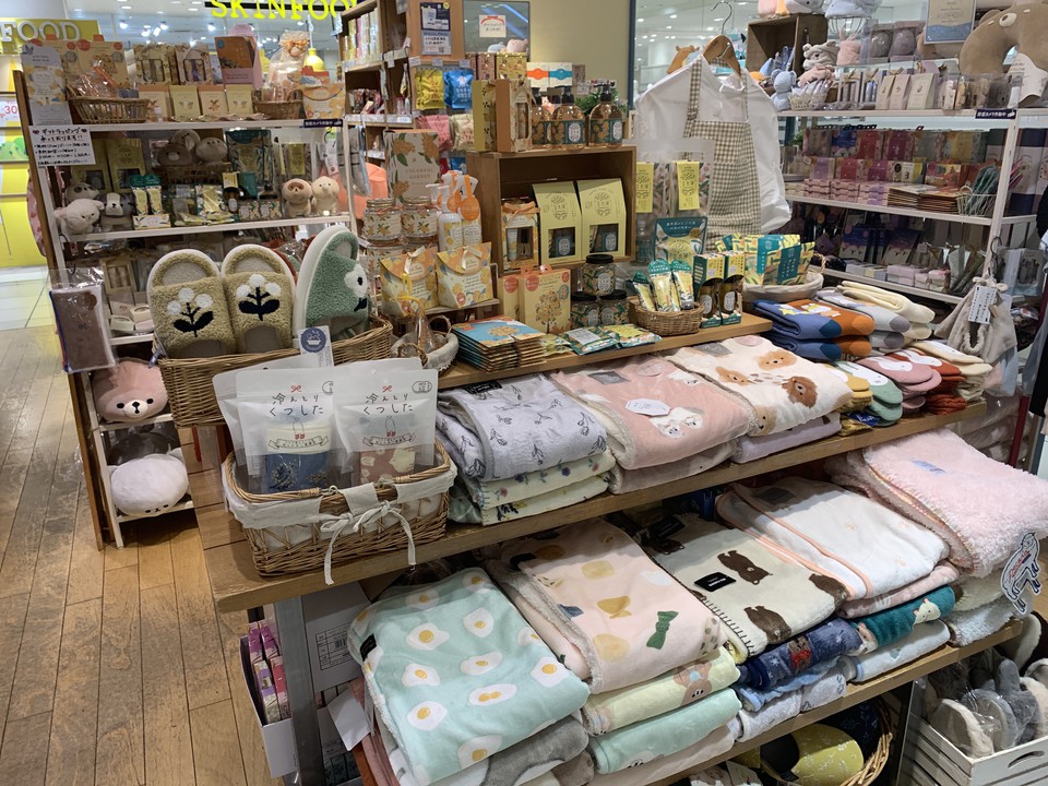 ブルーブルーエアトレ川崎店の店鋪画像。