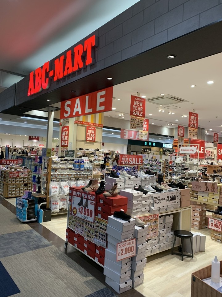 どこも激しくセール中