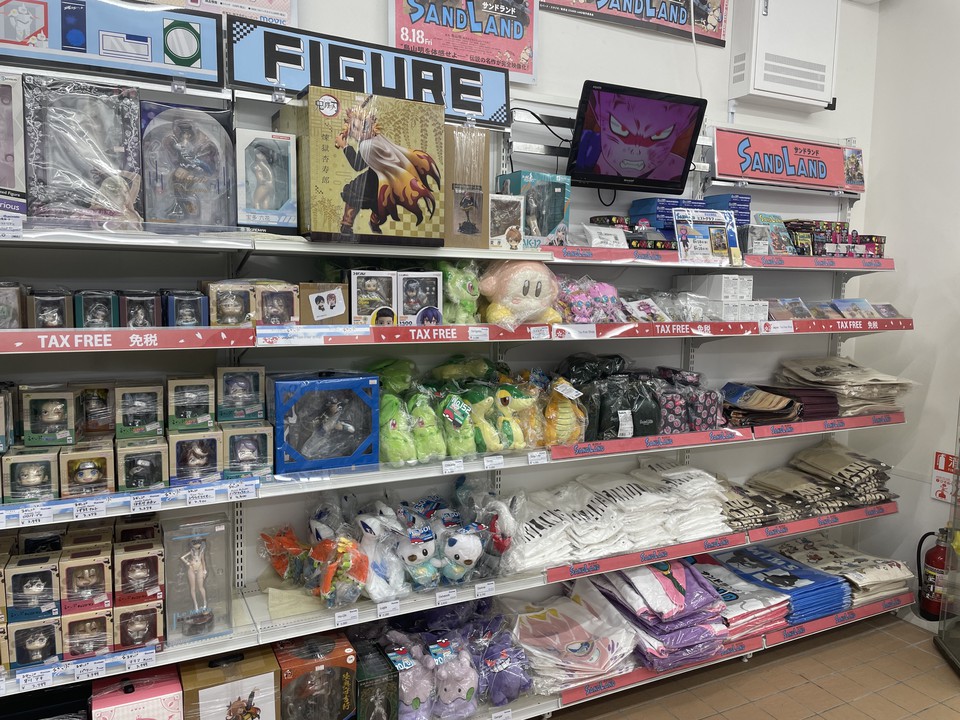 【実際に撮影してきた】アニメイト秋葉原1号館のフィギュアコーナー