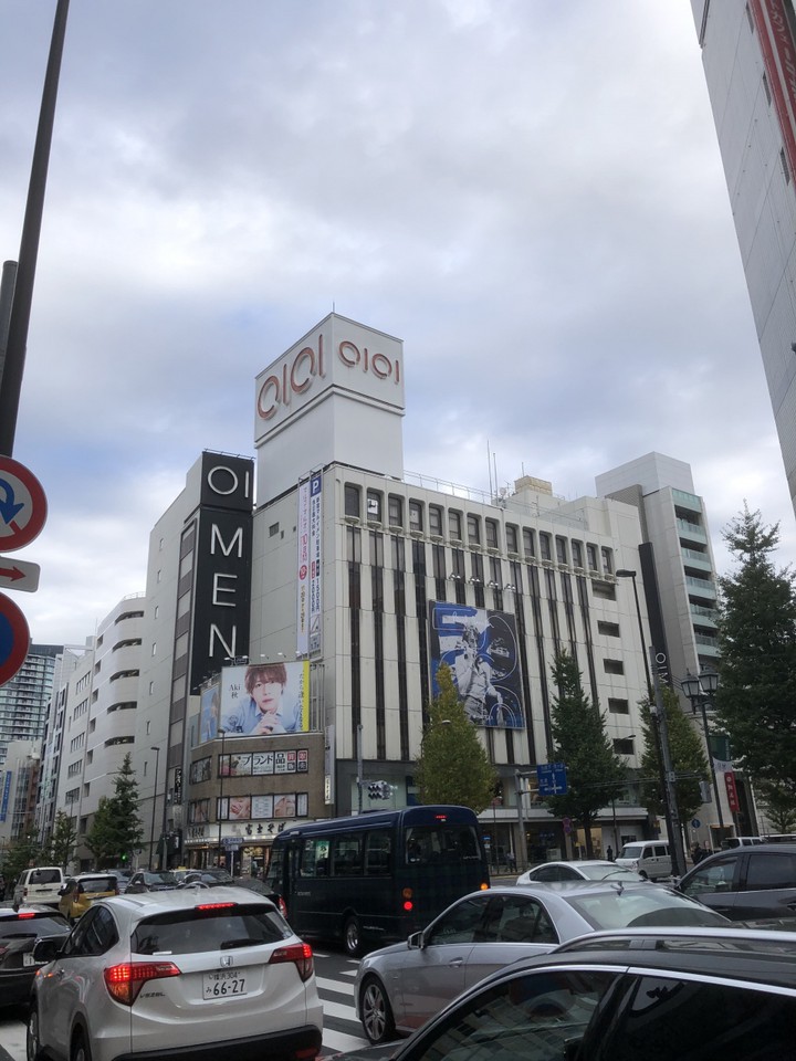 MENSの文字が目印です。