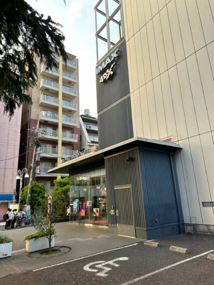 改札から30秒の駅近映画館