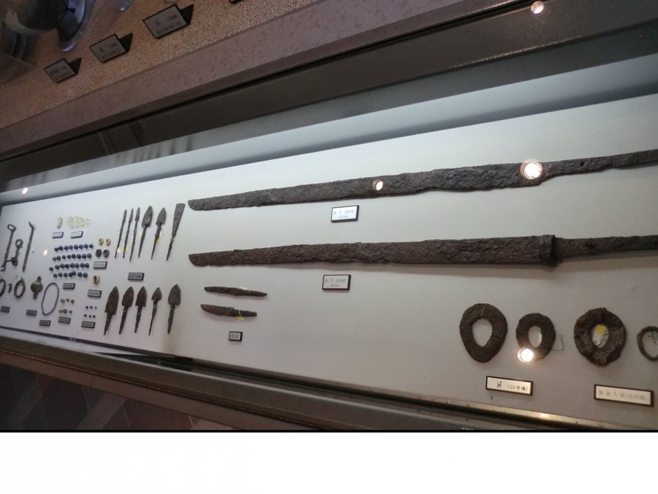 出土品：狩りの道具や刀