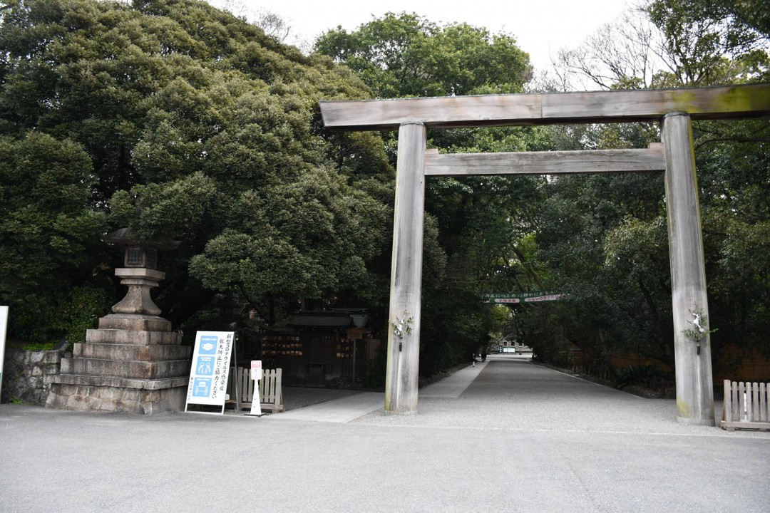 熱田神宮の鳥居