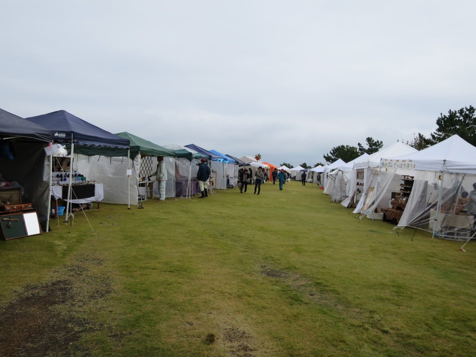 クラフトフェアの風景