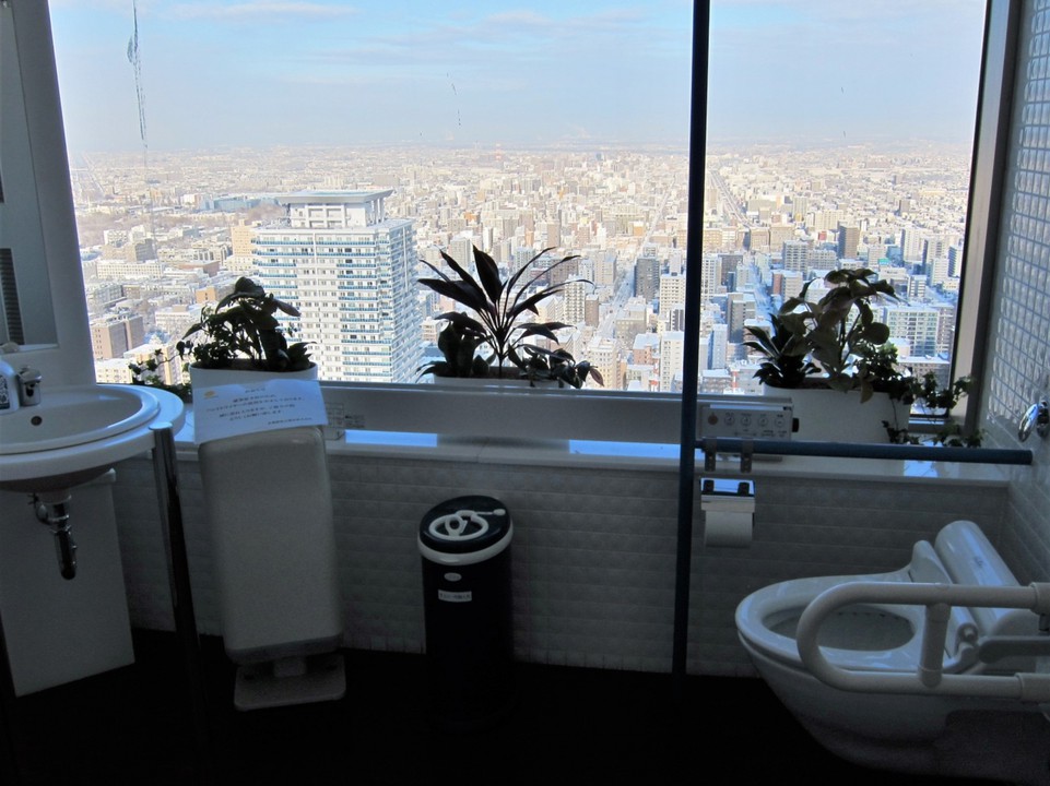 男子トイレからの眺望が素晴らしい！