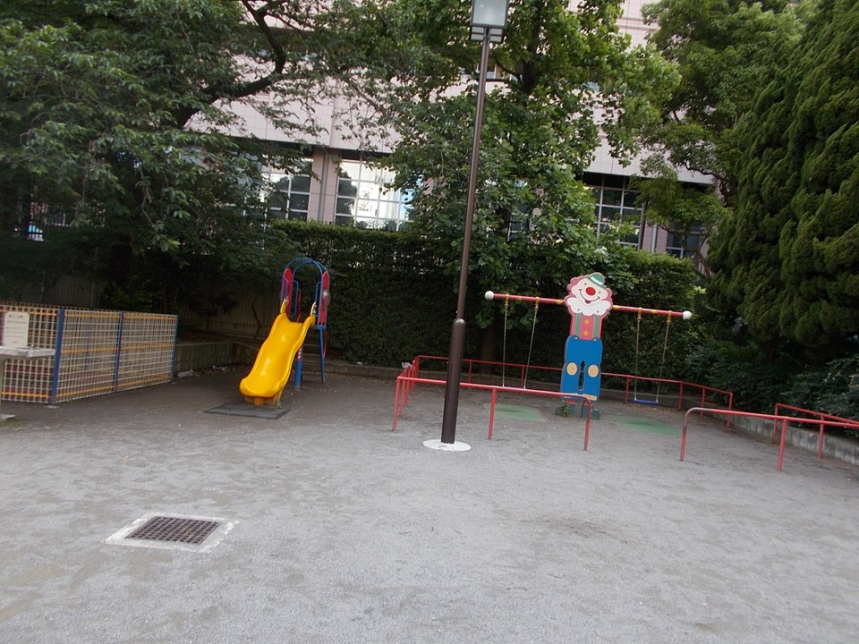公園の入り口あたりからの景観です。