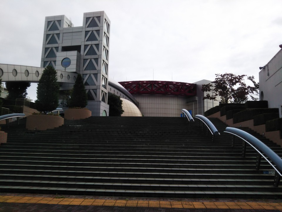 横浜市栄区民文化センターリリス