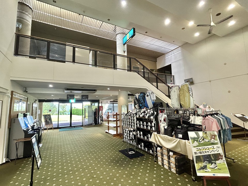 クラブハウス内