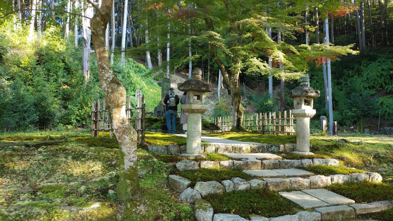 東照大権現のお墓。歯を埋葬しているとか?