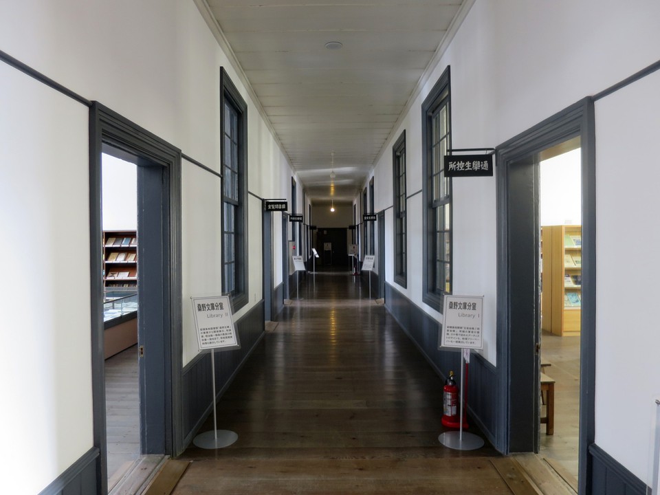 もちろん校舎内もクラシックスタイルです