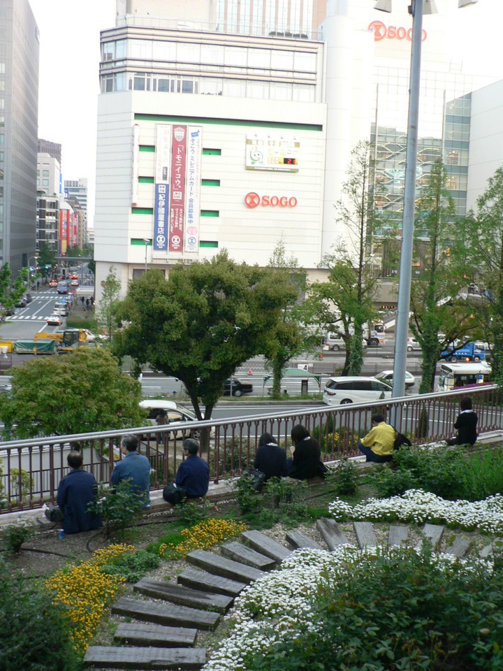１９３３年開業のそごう神戸店周辺