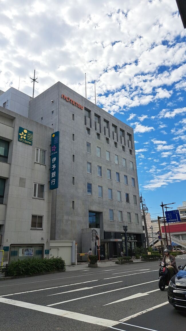 伊予鉄グループ本社1階