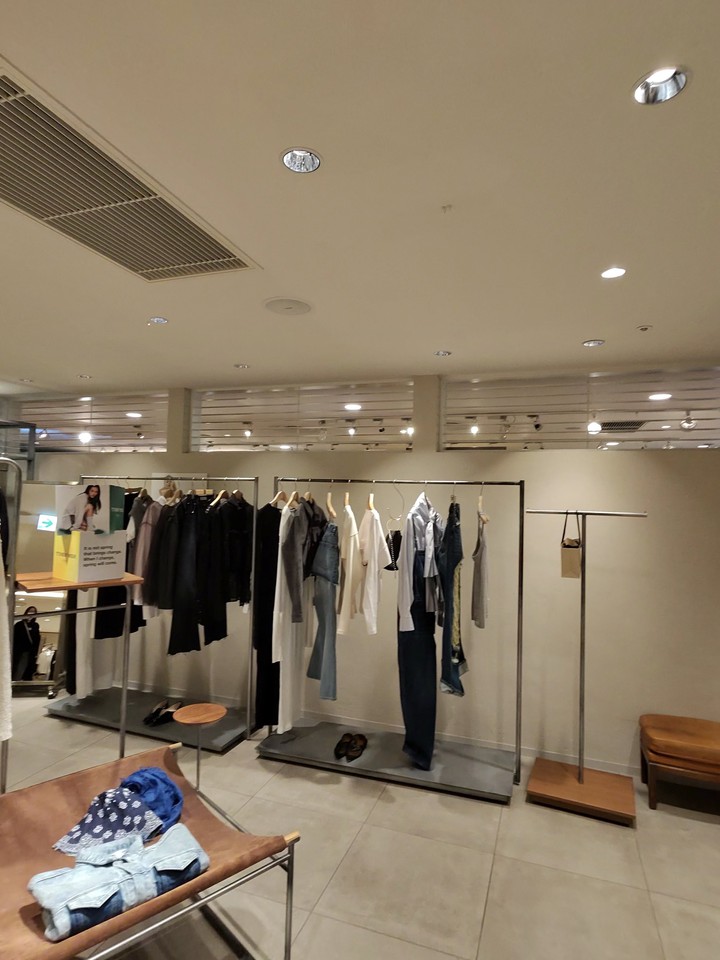 GALLARDAGALANTEの店舗内の売り場の様子