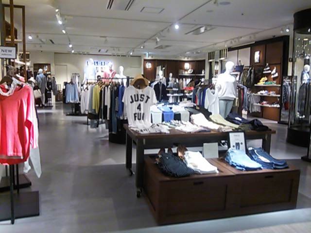 プラステ (グランフロント大阪店) 