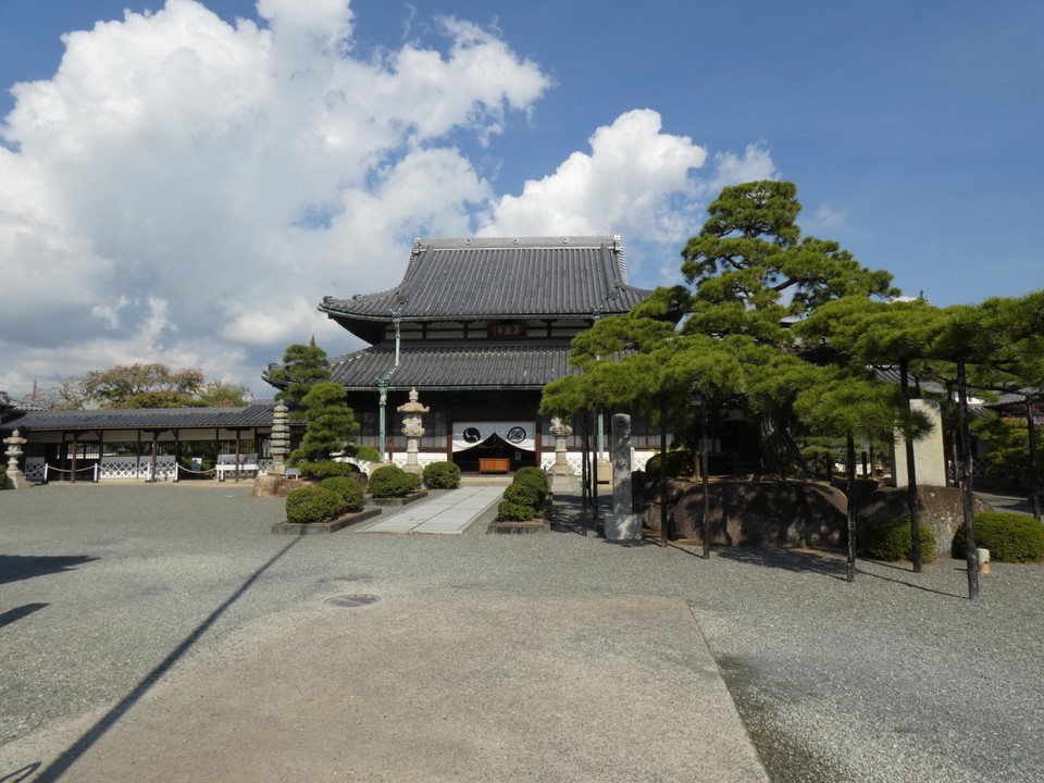 花岳寺本堂