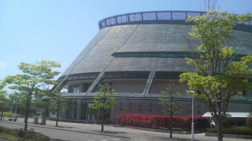 国道4号バイパス近くにあるイベントホールです。