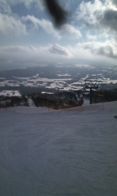 スキー場から見下ろした風景です。