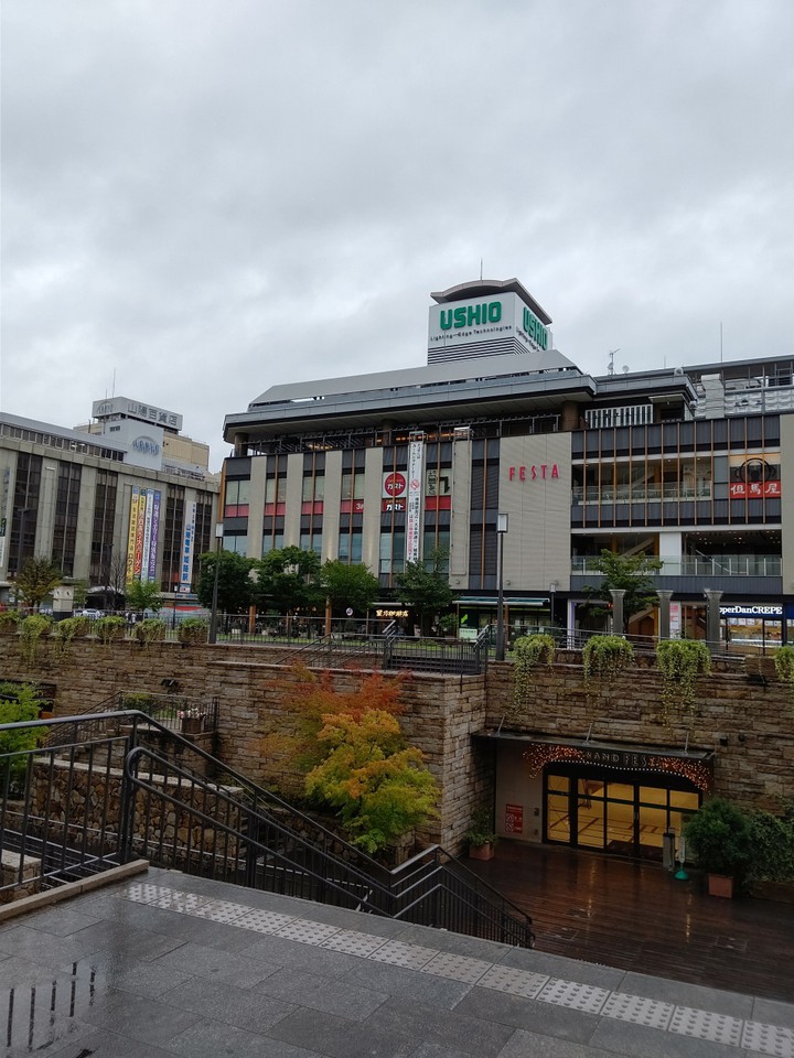 姫路駅前の姫路フェスタ