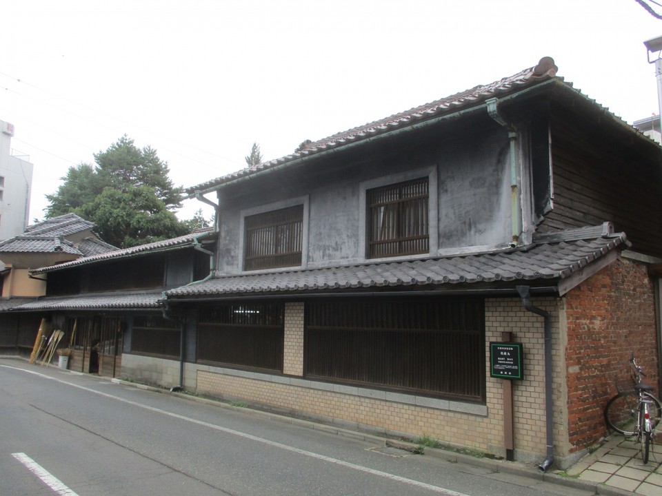 商家「茣蓙九」