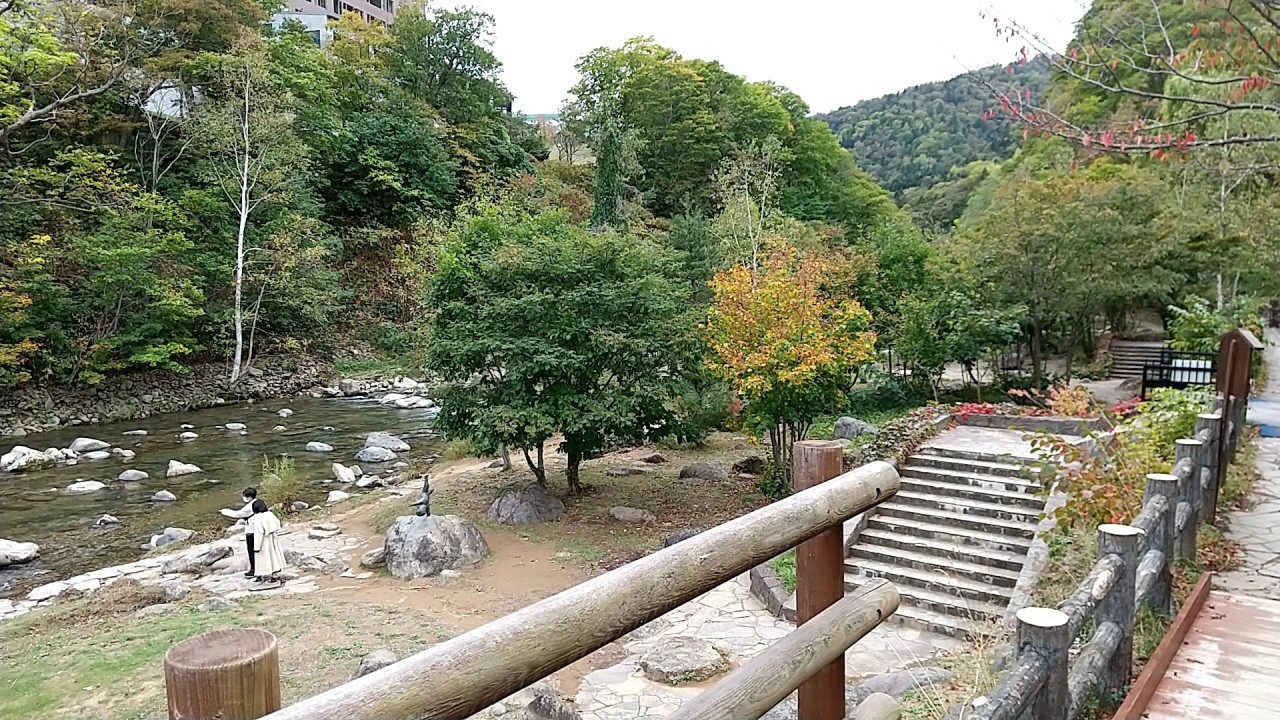 二見公園からつながっています