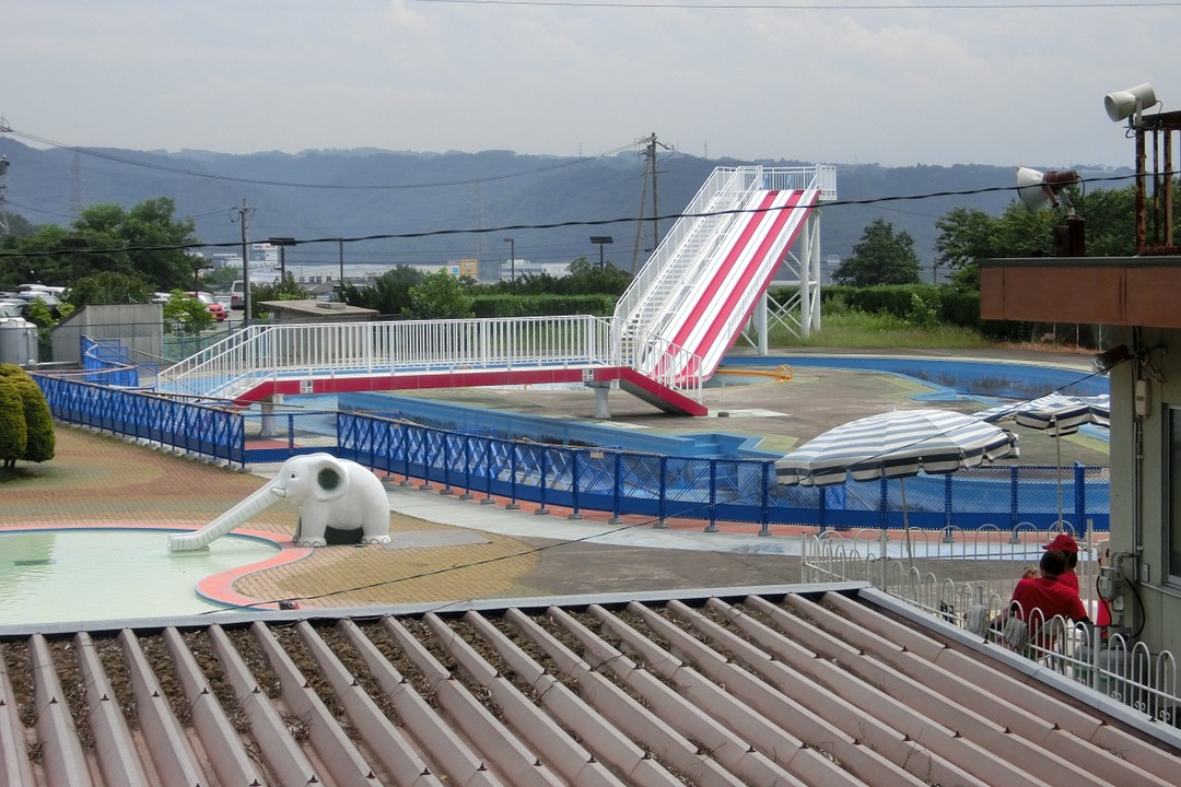 営業されていなかった流水プール