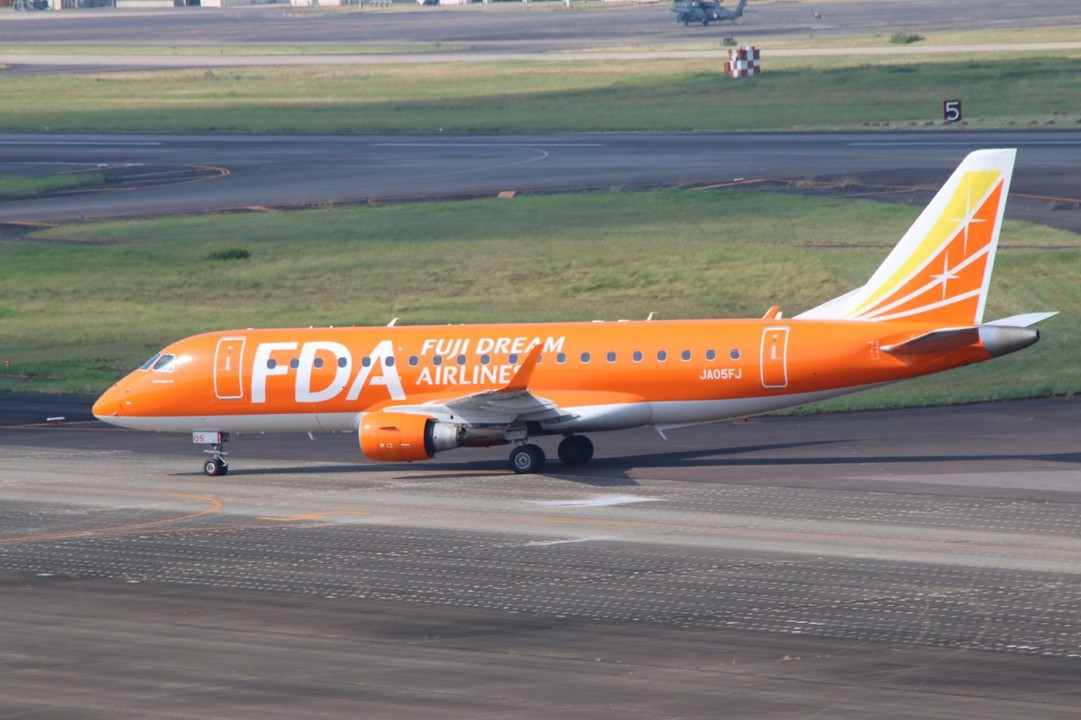 そこそこ飛来機はあります。