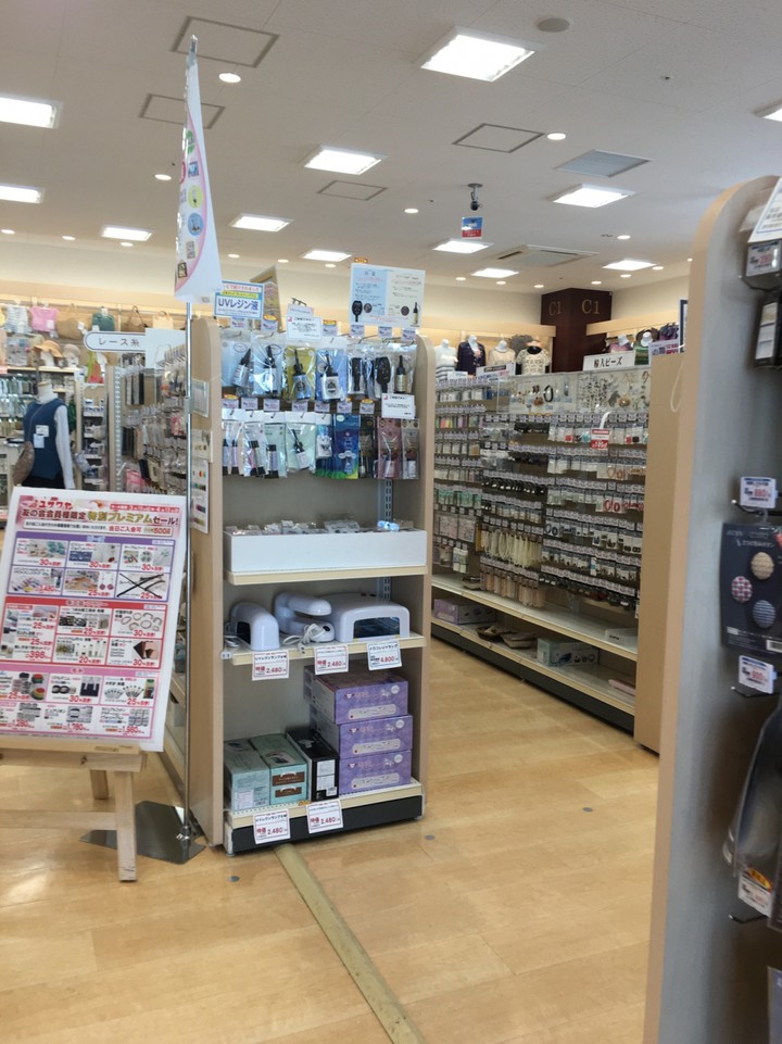ユザワヤ御徒町吉池店の店内画像。