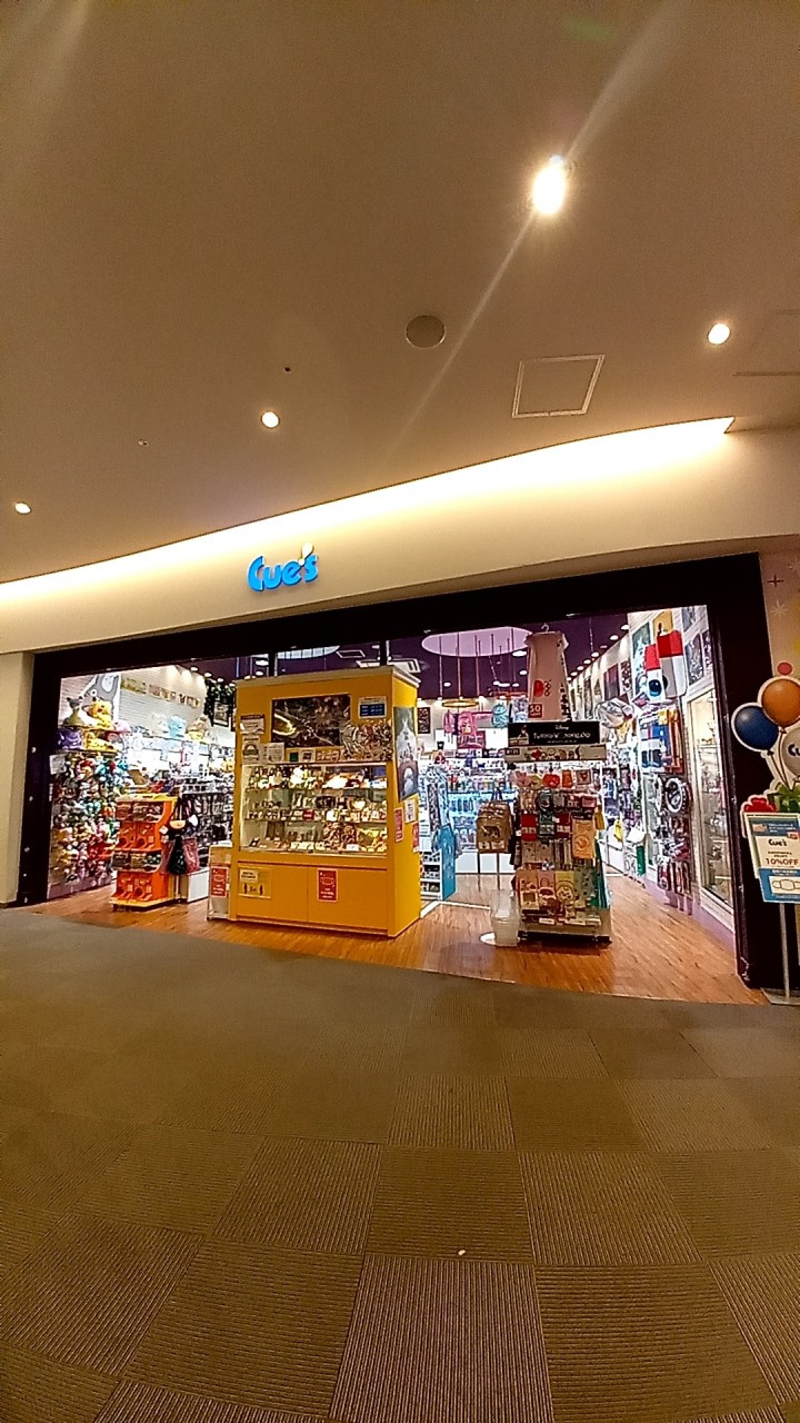 キューズ（ダイバーシティ東京プラザ店）