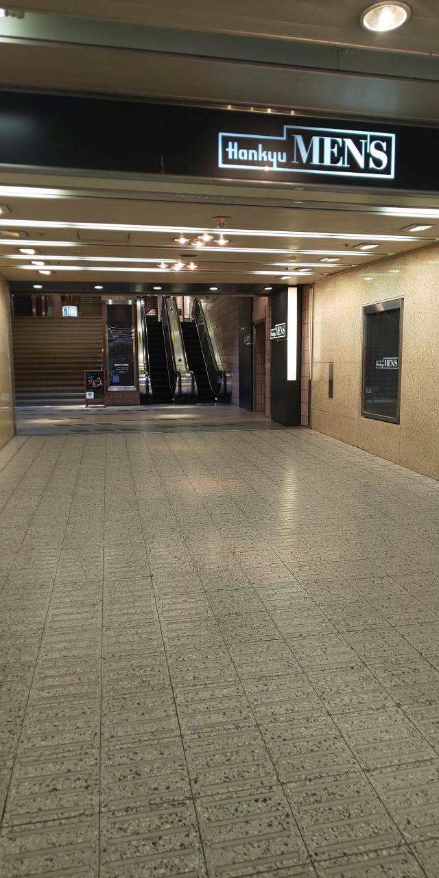 阪急メンズ大阪店の画像。