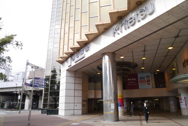 百貨店入り口。