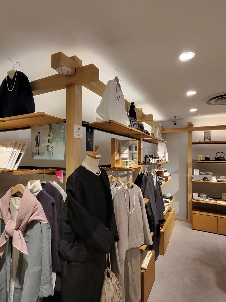 中川政七商店の衣服売り場