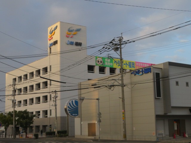 入場料は１００円です