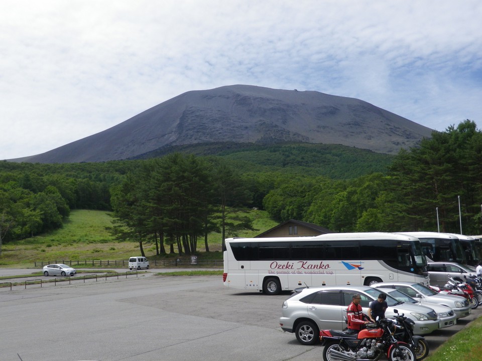 敷地内から見る浅間山