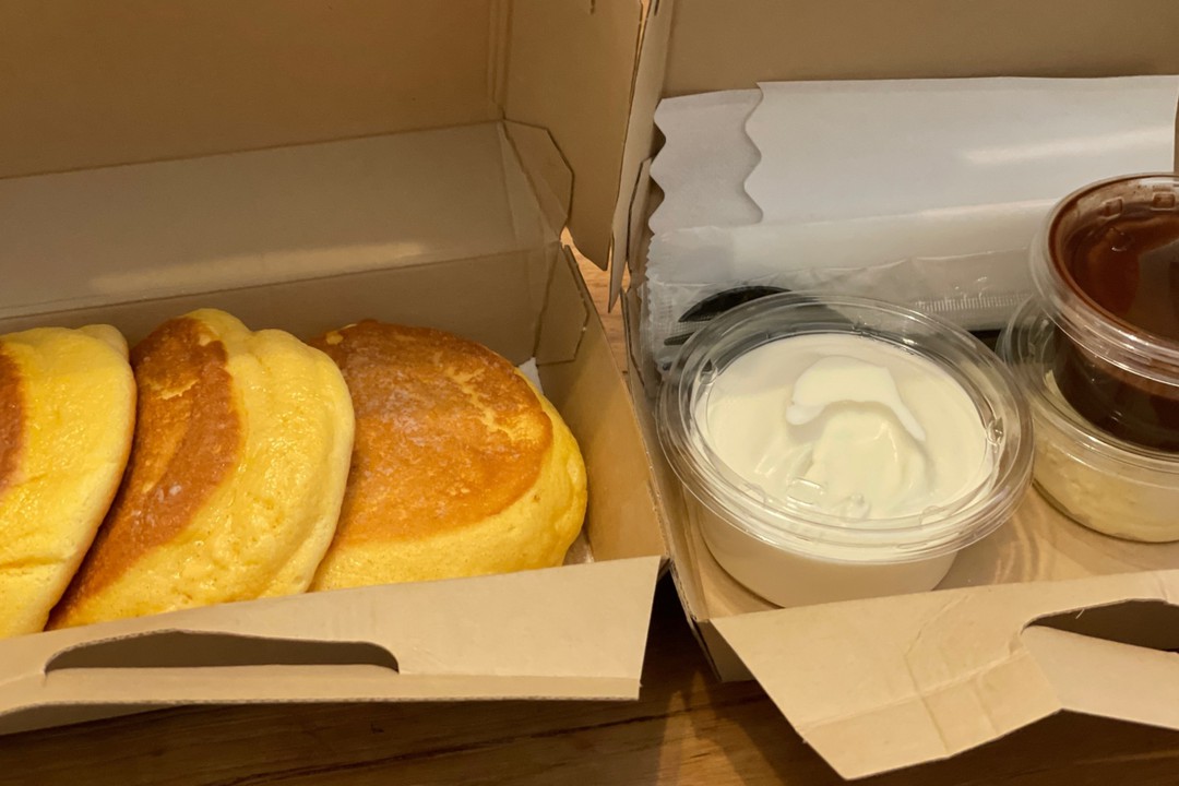 幸せのパンケーキのテイクアウト1000円