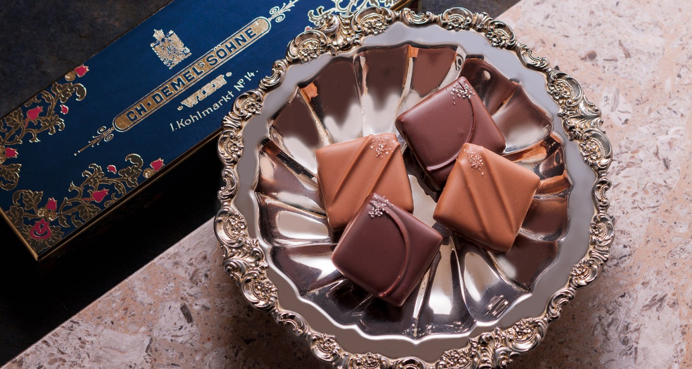 バレンタインにぴったりの高級チョコレートギフトの画像。