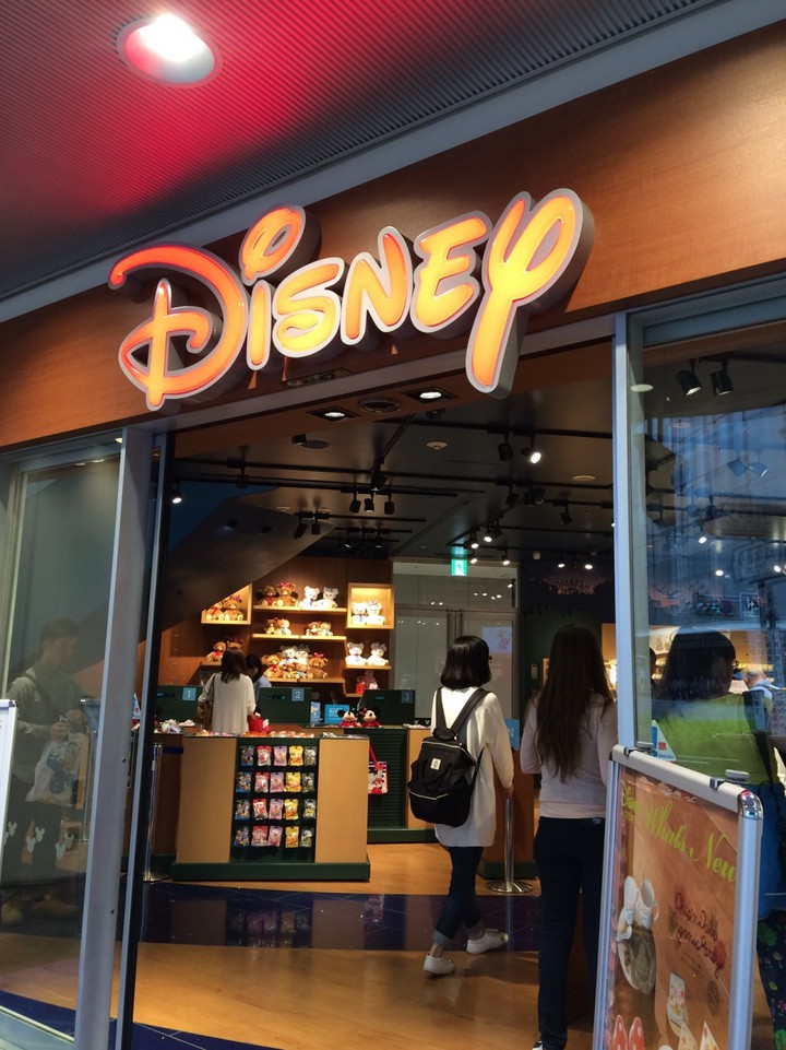 ディズニーストア