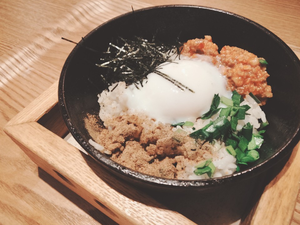 小籠包屋さんだけどビビンバ風