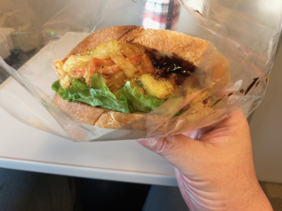 5月の新作バゲットサンドかき揚げ