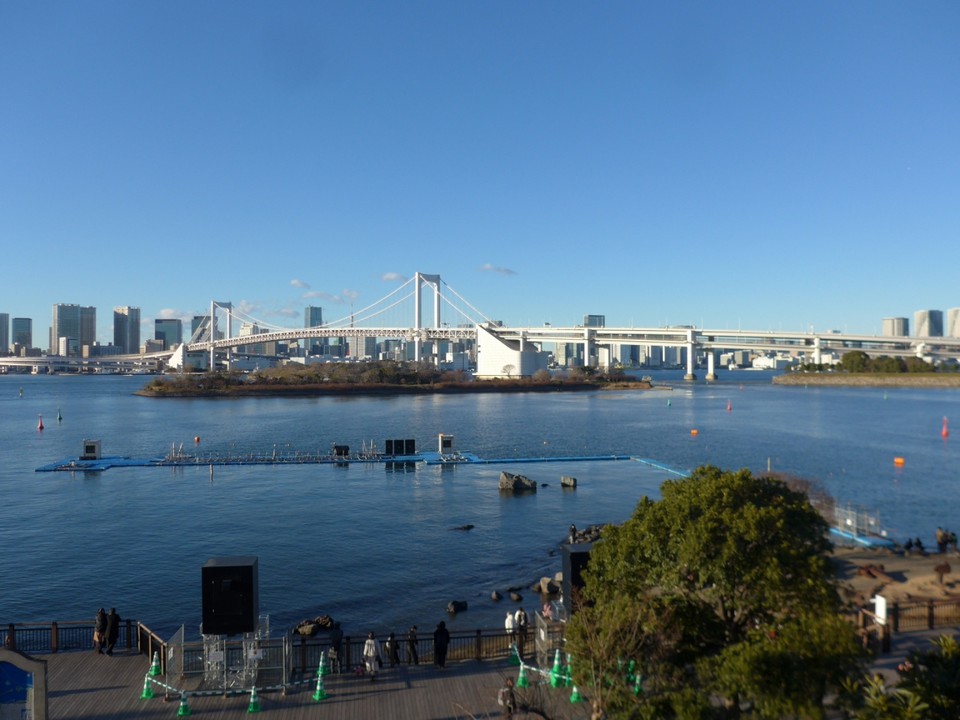 レインボーブリッジ方面の風景