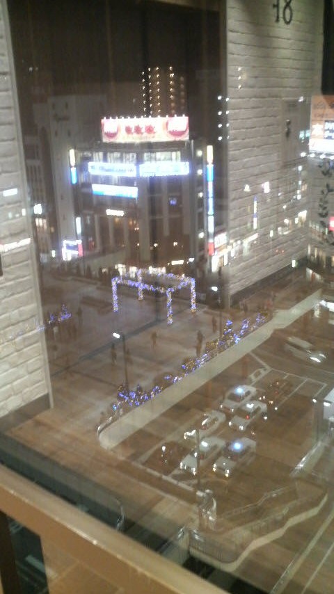上層階からの駅前の眺めもなかなかです