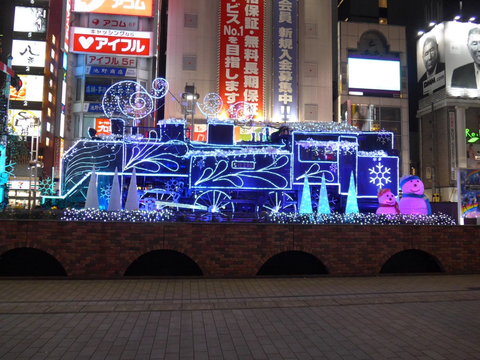 時間帯によっては周りに人影もなくなります