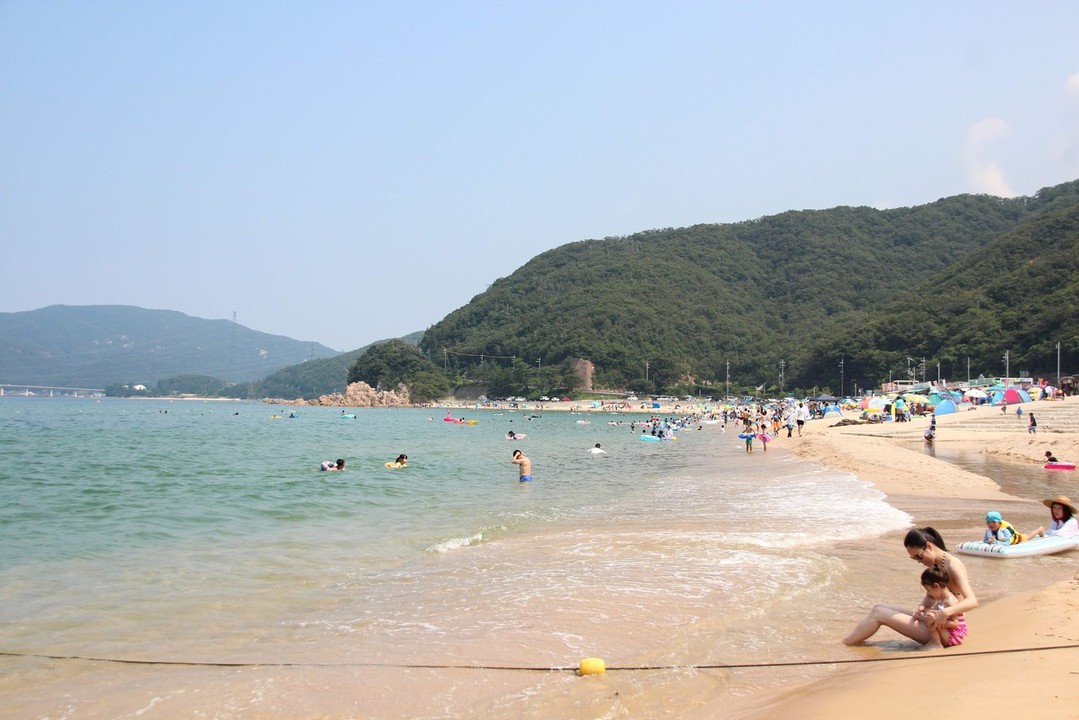 広いビーチ