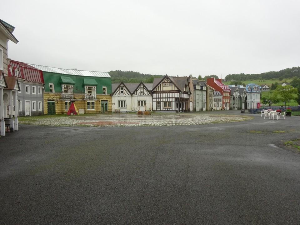 カナディアンワールド公園の廃墟群