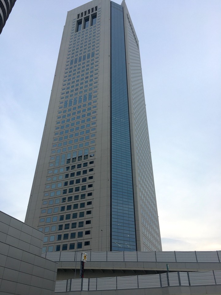 タワー棟