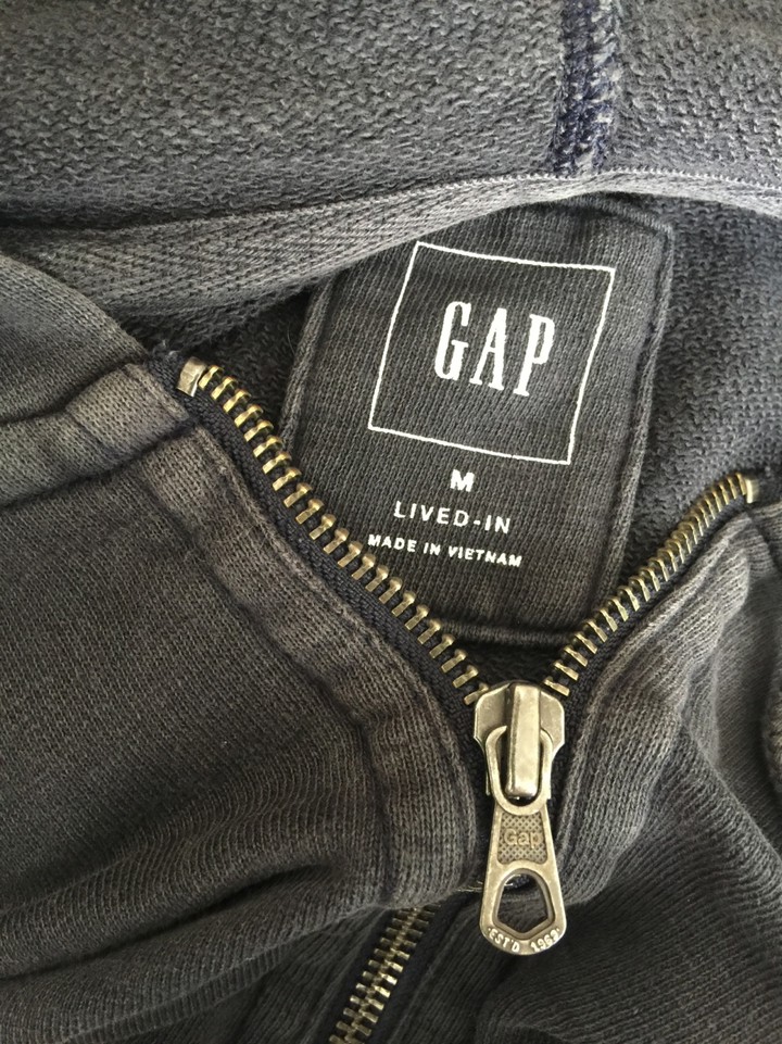 ジップにもGAP刻印